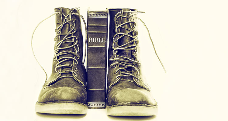 Bottines et Bible